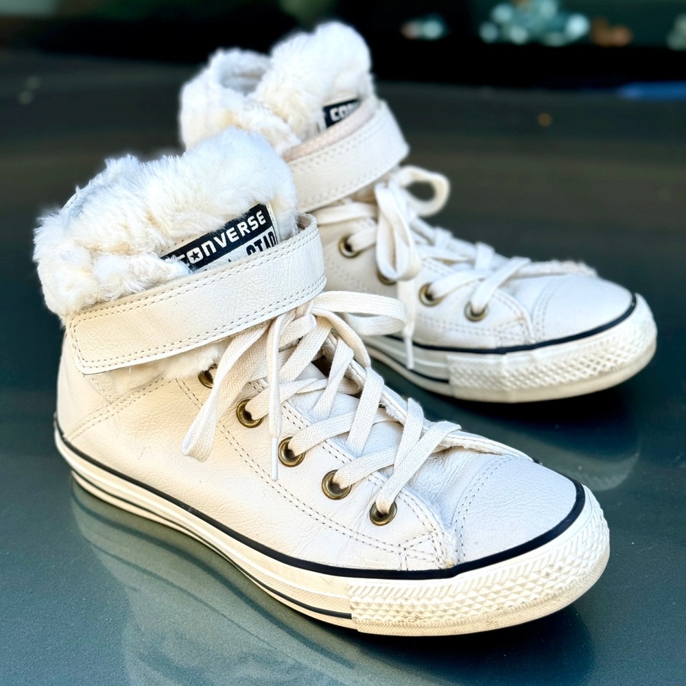 Converse All Stars Brea Leather Faux Fur Lined High Tops Off White, US 6